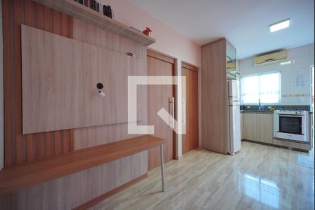 Sala/Cozinha de casa para alugar com 2 quartos, 55m² em São João do Rio Vermelho, Florianópolis