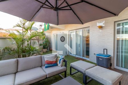 Quintal / Área de Lazer de casa à venda com 4 quartos, 560m² em Jardim Picolo, São Paulo