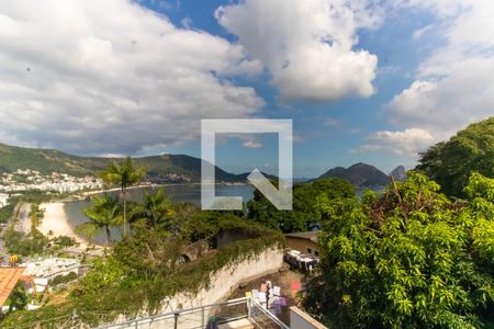 Vista da Sala de casa de condomínio para alugar com 4 quartos, 454m² em São Francisco, Niterói