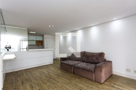 Sala  de apartamento para alugar com 2 quartos, 70m² em Vila Suzana, São Paulo