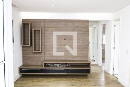 Sala  de apartamento para alugar com 2 quartos, 70m² em Vila Suzana, São Paulo