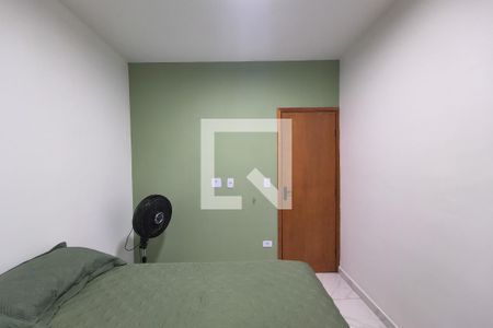 Quarto 1 de casa de condomínio para alugar com 2 quartos, 80m² em Maracanã, Praia Grande