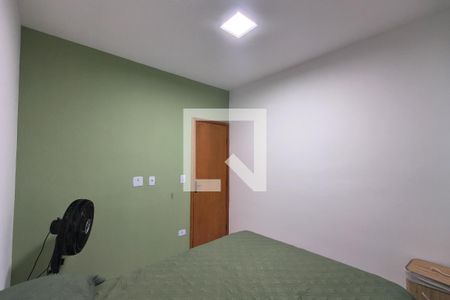 Quarto 1 de casa de condomínio para alugar com 2 quartos, 80m² em Maracanã, Praia Grande