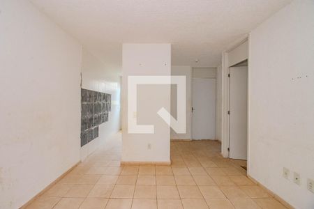 Sala de apartamento para alugar com 2 quartos, 50m² em Mário Quintana, Porto Alegre