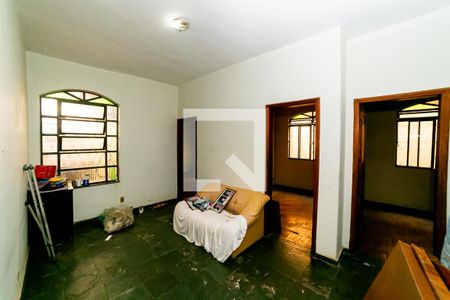 Sala 3 de casa à venda com 3 quartos, 390m² em Sagrada Família, Belo Horizonte