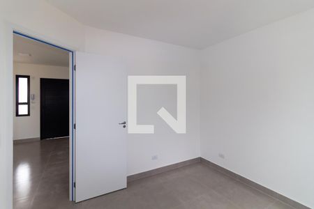 Quarto 1 de apartamento para alugar com 2 quartos, 40m² em Vila Canero, São Paulo