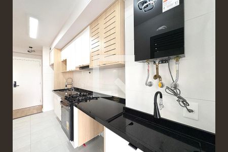 Sala/cozinha de apartamento para alugar com 2 quartos, 70m² em City América, São Paulo