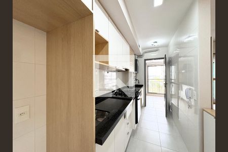 Sala/cozinha de apartamento para alugar com 2 quartos, 70m² em City América, São Paulo