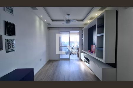 Sala de apartamento para alugar com 3 quartos, 76m² em Campestre, Santo André