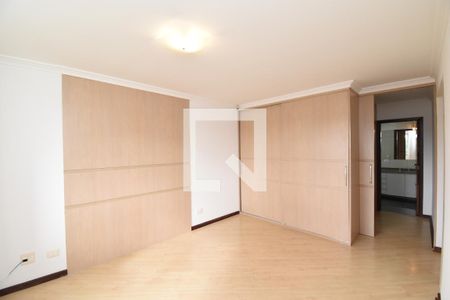 Suíte de apartamento para alugar com 3 quartos, 238m² em Bacacheri, Curitiba