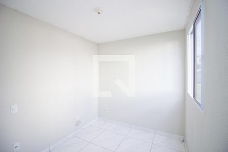 Quarto 2 de apartamento para alugar com 2 quartos, 45m² em Conquista Veredas, Contagem