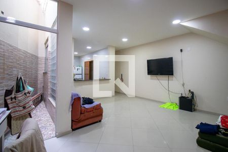 Casa à venda com 3 quartos, 140m² em Bonsucesso, Rio de Janeiro