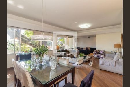 Casa à venda com 5 quartos, 318m² em Pacaembu, São Paulo