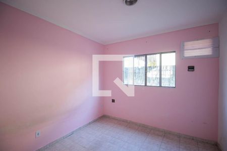 Quarto 2 de casa para alugar com 2 quartos, 130m² em Raul Veiga, São Gonçalo