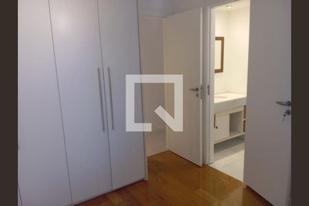 Quarto de apartamento para alugar com 3 quartos, 130m² em Barra da Tijuca, Rio de Janeiro
