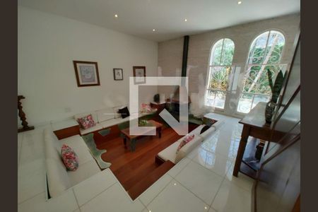 Casa à venda com 4 quartos, 256m² em Vila Santa Catarina, São Paulo