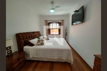 Casa à venda com 4 quartos, 256m² em Vila Santa Catarina, São Paulo