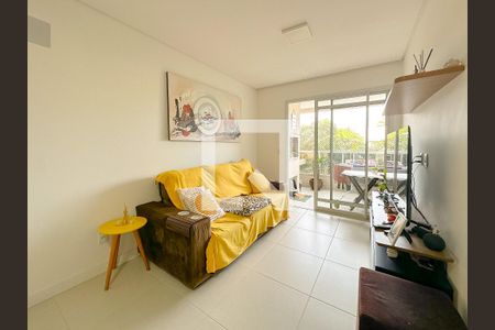 Sala de TV de apartamento para alugar com 2 quartos, 83m² em Ingleses do Rio Vermelho, Florianópolis
