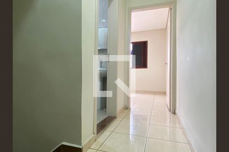 Corredor de casa à venda com 2 quartos, 145m² em Centro, Osasco