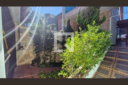 Casa à venda com 3 quartos, 311m² em Jardim Ubirajara, São Paulo