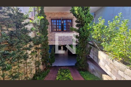 Casa à venda com 3 quartos, 311m² em Jardim Ubirajara, São Paulo