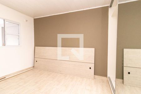 Quarto 2 de casa para alugar com 2 quartos, 60m² em Alto Boqueirão, Curitiba