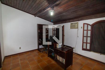 Escritório de casa à venda com 3 quartos, 207m² em Vila Progresso, Niterói