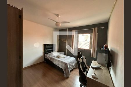 Casa à venda com 3 quartos, 300m² em Vila do Encontro, São Paulo