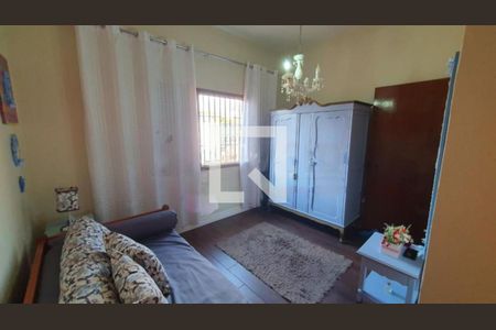 Casa à venda com 4 quartos, 320m² em Vila Imperio, São Paulo