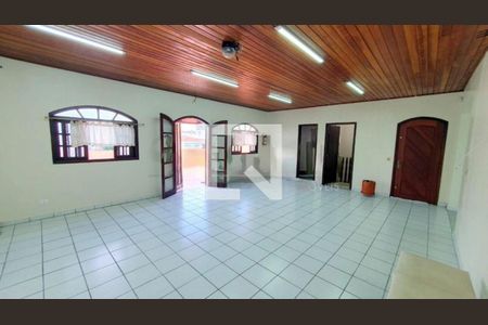 Casa à venda com 4 quartos, 320m² em Vila Imperio, São Paulo
