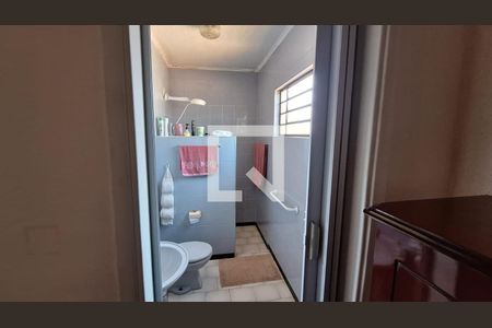 Banheiro de casa à venda com 2 quartos, 140m² em Jardim das Vitorias Regias, Valinhos