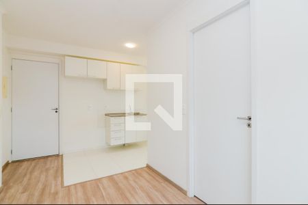 Sala  de apartamento para alugar com 2 quartos, 45m² em Vila das Bandeiras, Guarulhos