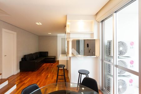 Sala de apartamento para alugar com 2 quartos, 72m² em Moema, São Paulo