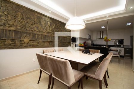 Sala 2 de casa para alugar com 4 quartos, 300m² em Conjunto G, Brasília