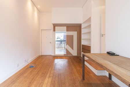 Sala de apartamento à venda com 2 quartos, 150m² em Chácara Itaim, São Paulo