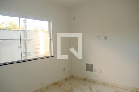 Casa à venda com 3 quartos, 87m² em Residencial Recanto do Bosque, Goiânia