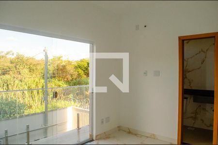 Suíte  de casa à venda com 3 quartos, 87m² em Residencial Recanto do Bosque, Goiânia