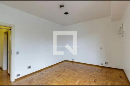 Casa à venda com 4 quartos, 413m² em Granja Julieta, São Paulo