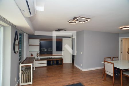 Sala de apartamento à venda com 4 quartos, 250m² em Barra da Tijuca, Rio de Janeiro