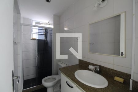 Banheiro de apartamento à venda com 2 quartos, 55m² em Taquara, Rio de Janeiro