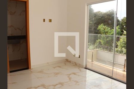 Casa à venda com 3 quartos, 87m² em Residencial Recanto do Bosque, Goiânia