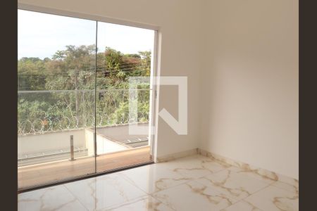 Casa à venda com 3 quartos, 87m² em Residencial Recanto do Bosque, Goiânia