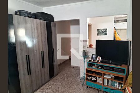 Casa à venda com 3 quartos, 177m² em Parada Inglesa, São Paulo