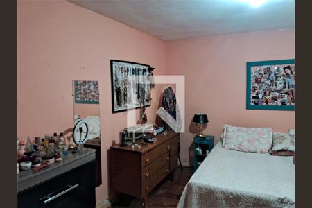 Casa à venda com 3 quartos, 177m² em Parada Inglesa, São Paulo