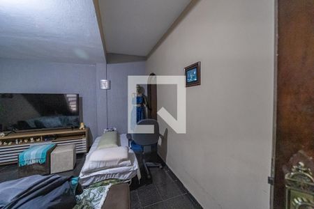 Sala de casa para alugar com 3 quartos, 214m² em Vila Paranagua, São Paulo