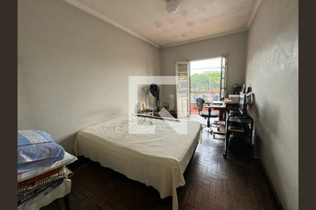 Casa à venda com 4 quartos, 199m² em Vila Emir, São Paulo