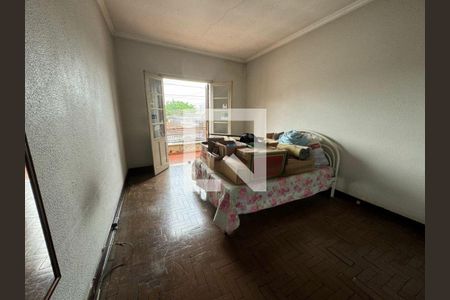Casa à venda com 4 quartos, 199m² em Vila Emir, São Paulo