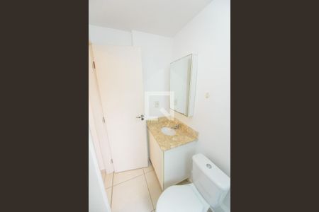 Banheiro de apartamento para alugar com 1 quarto, 27m² em Lavadouro de Areia, Taubaté