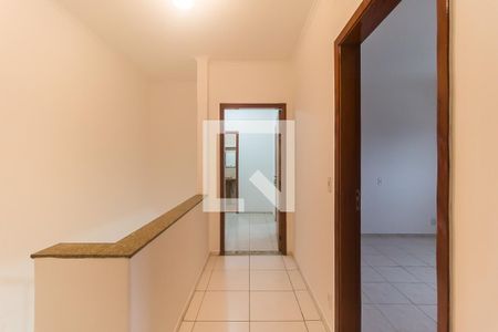 Hall de casa para alugar com 4 quartos, 167m² em Alto Ipiranga, Mogi das Cruzes