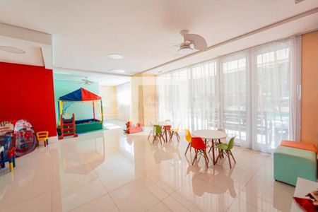Apartamento à venda com 3 quartos, 86m² em Vila Emir, São Paulo